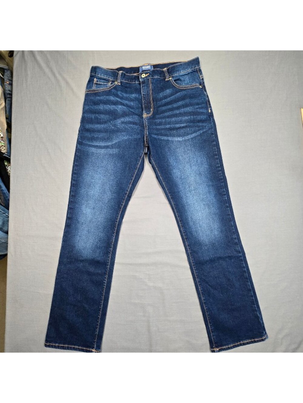 Old Navy Athletic Fit Mens 34X31 Jeans Dark Wash Straight Leg Denim Blue